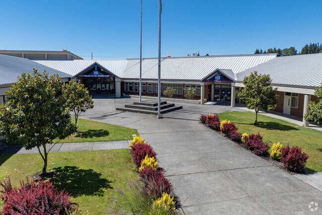 Mark Morris High offers student organizations like Spanish Club and Future Business Leaders of America.