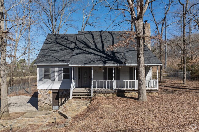 Home styles in Scottsboro vary widely as do their prices and age.