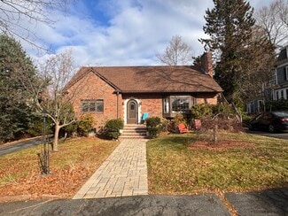 10 Webster St Unit 1, Winchester, MA 01890