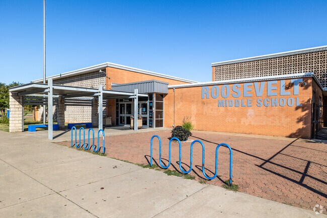 Roosevelt Middle School serves students from 5th through 8th grade.