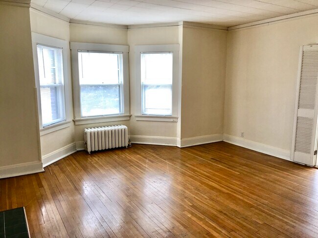 Lenox Properties, Des Moines, IA 50312 - photo 7