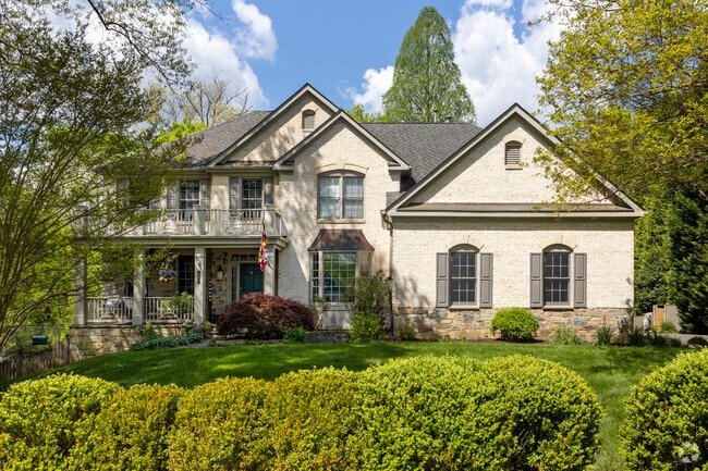 The visual aesthetic of Cabin John homes complements the surrounding natural beauty.