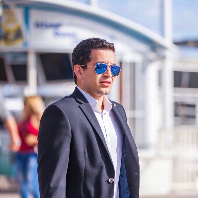 Agent Photo