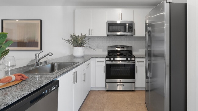 79241 Valor Ln, Indio, CA 92203 - photo 2