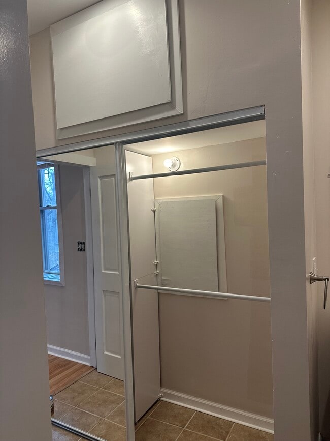 1425 S 1st St unit 2, Louisville, KY 40208 - photo 4