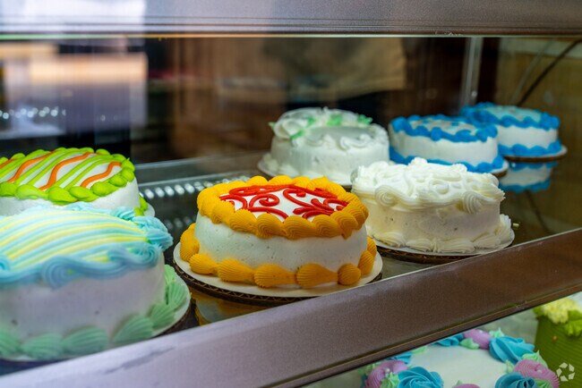 Celebrate your special occasions at Jo's Party House in Moss Bluff, Lake Charles.