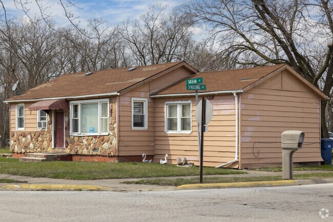 Classic Chicago ranch style homes can be found decorating Richton Park.
