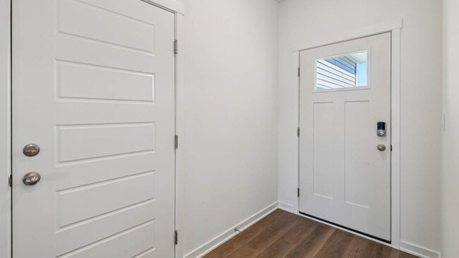 809 Mesa Ln, Pingree Grove, IL 60140 - photo 2