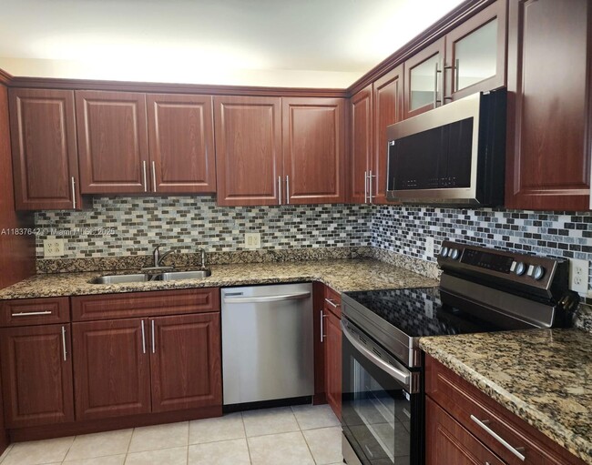 16491 Blatt Blvd, Weston, FL 33326 - photo 5