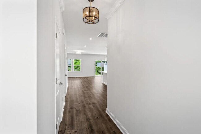 2202 Melk Ln, Columbia, TN 38401 - photo 7