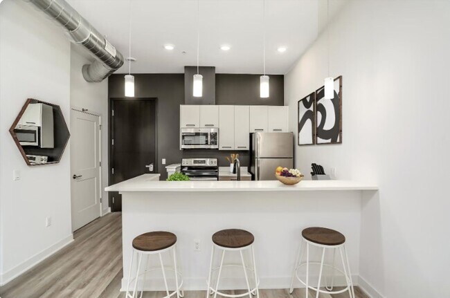 The Roy, Royal Oak, MI 48067 - photo 2