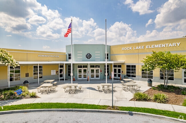 Rock Lake Elementary is a public school serving grades PK,K-5 in Orange County.