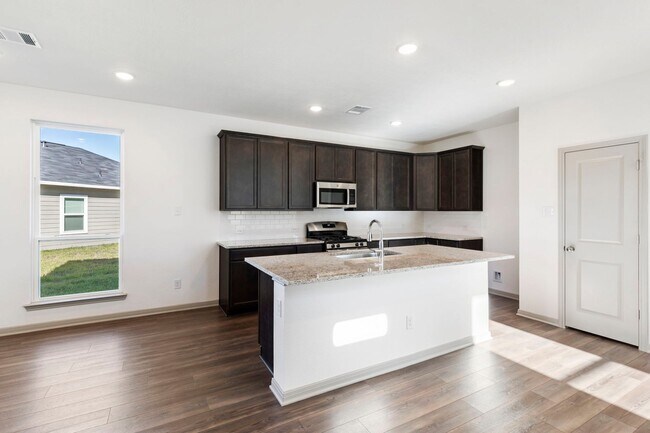 4802 Underbrush Crossing, Bryan, TX 77845 - photo 5