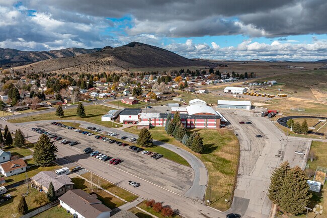 Experience excellence in academics and athletics at Soda Springs High.