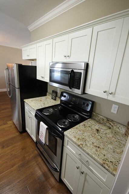 104 Robbins Cir unit 104 Robbins Cir., Oxford, MS 38655 - photo 4