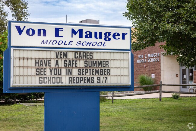 Von E. Mauger Middle School is home to the Cougars.