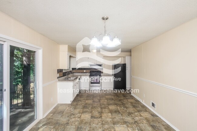 1859 Woodsboro Dr, Columbia, SC 29210 - photo 5