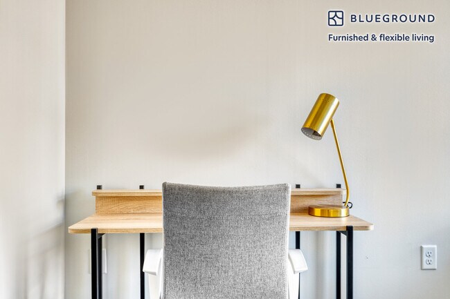 4901 Montgomery Ln unit FL7-ID470, Bethesda, MD 20814 - photo 4