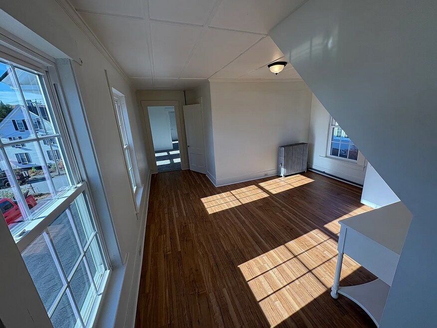 144 Rumford St unit 2, Concord, NH 03301 - photo 1