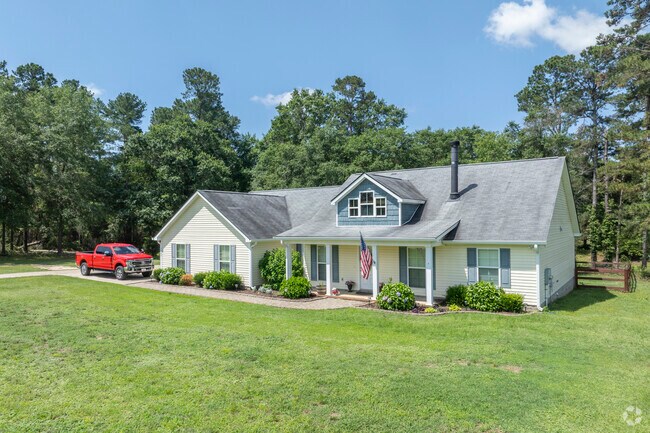 Hancock Mill residents value private lots that offer space for gardens, barns, or workshops tucked behind woodlines.