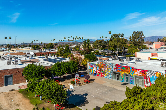 Your kids will enjoy learning in the inspiring atmosphere of The School of Arts & Enterprise.