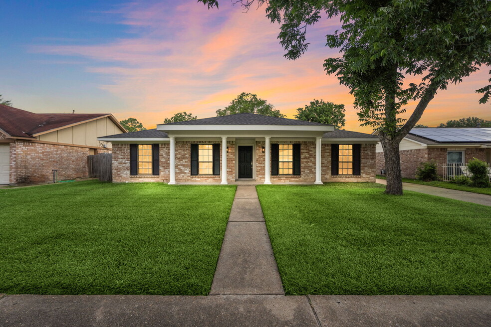 11506 Hornbrook Dr, Houston, TX 77099 - photo 1