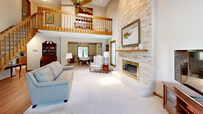 2521 E Saint Thomas Point, Fort Wayne, IN 46815 - photo 2