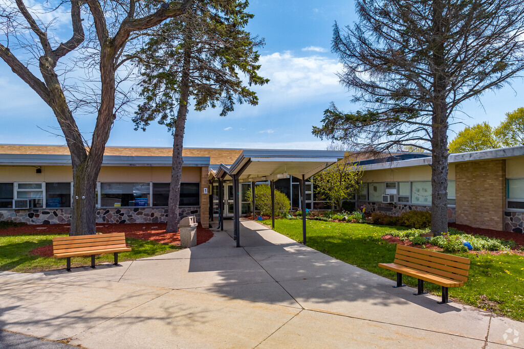 The colorful entry to Bader Hillel High School.