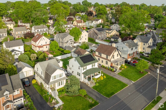 Highlands offers a variety of beautiful homes with front yards and detached garages.