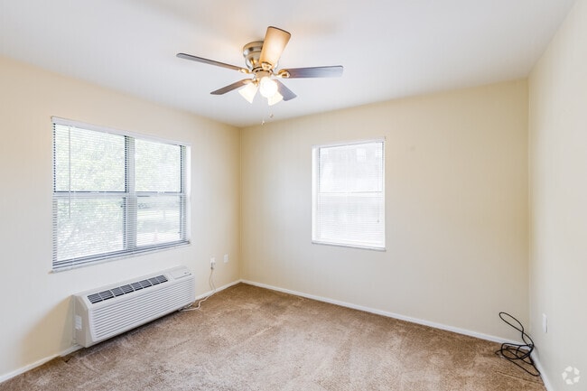 Cloverleaf Towers, Pittsburgh, PA 15236 - photo 5