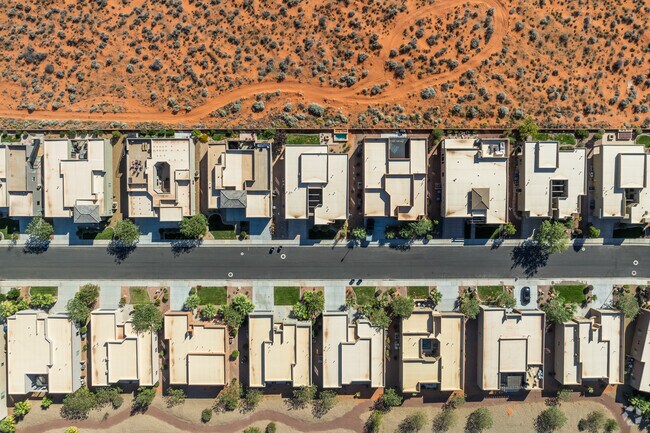 Sand Hollow Resort is located perfectly in the heart of Southern Utah near Hurricane.