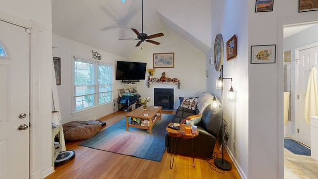 417 Rhode Island Ave, Norfolk, VA 23508 - photo 2