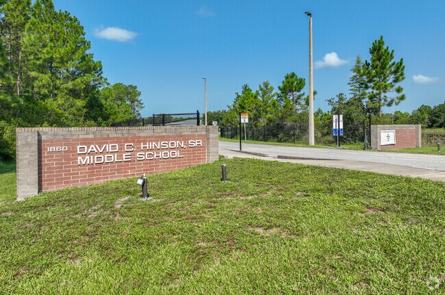 Hinson Middle School earns a B on Niche.