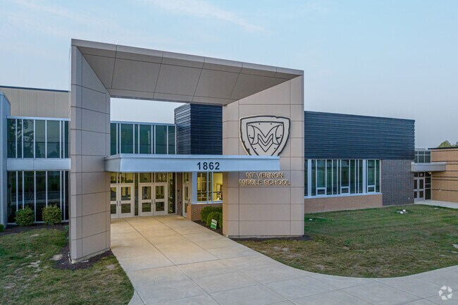 Mt. Vernon Middle School in Fortville, Indiana, receives a A- on Niche.com.