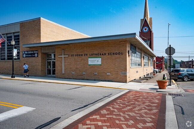 There are 5 full time teachers at St. John's Evangelical Lutheran School.