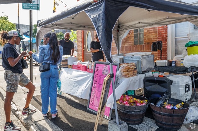 Across from Hollin's Market Poppleton residents can grab a quick bite to eat.