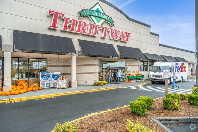 Ballinger residents stop at Thriftway to grab their groceries and other needs.