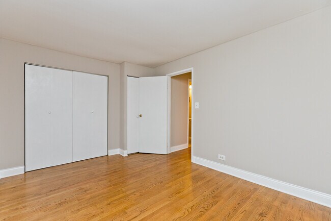 3732 N Pine Grove Ave unit 1A, Chicago, IL 60613 - photo 7