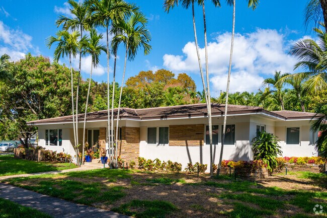 A contemporary one-level single-family home in the Coral Gables Section neighborhood.