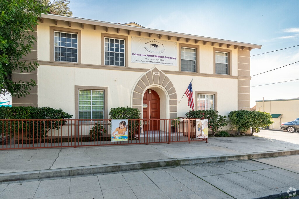 Children whom want to get a head start in education can go to Princeton Montessori Academy.