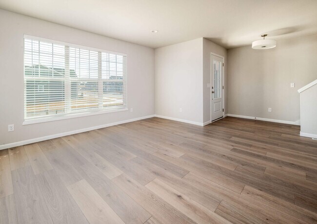 404 Crusader Point, Waunakee, WI 53597 - photo 3