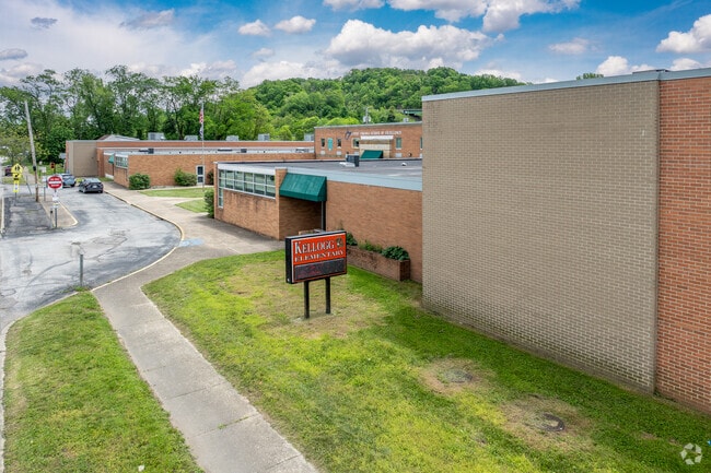 Located in Westmoreland, Kellogg Elementary provides Pre-K through 5th grade education within walking distance for many families.