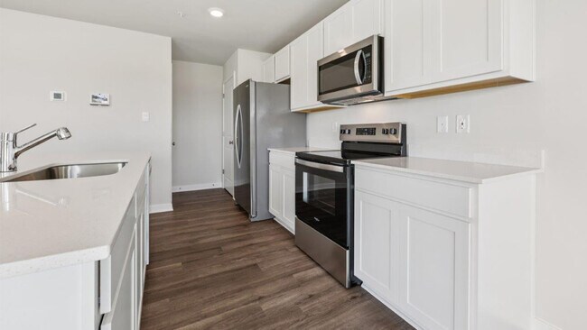 327 Eclipse St, Charles Town, WV 25414 - photo 6