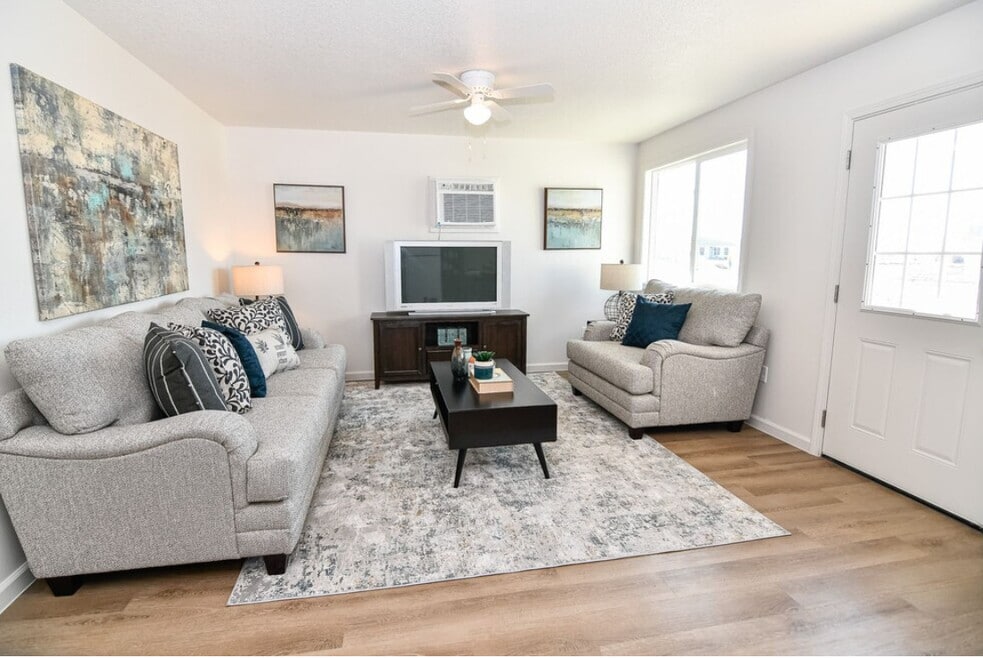 Vesta Village by Kading, Osceola, IA 50213 - photo 1