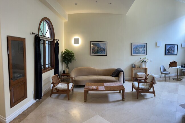 1027 10th St unit 2, Santa Monica, CA 90403 - photo 3