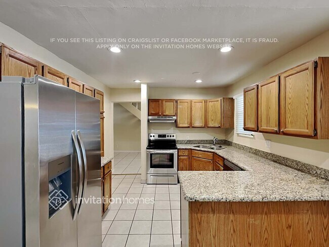 2323 E Mitchell Dr, Phoenix, AZ 85016 - photo 6