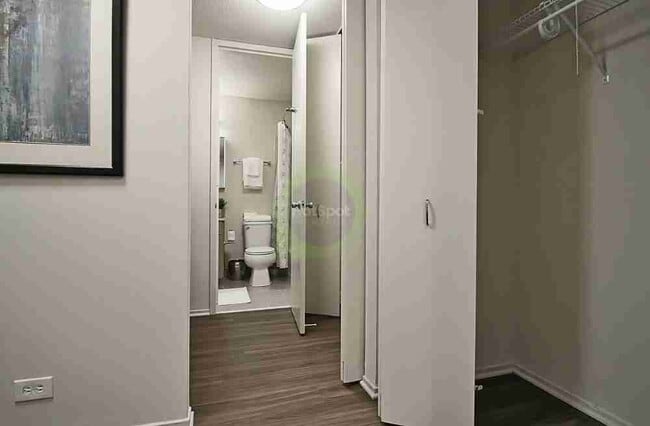 45 W Elm St, Chicago, IL 60610 - photo 3