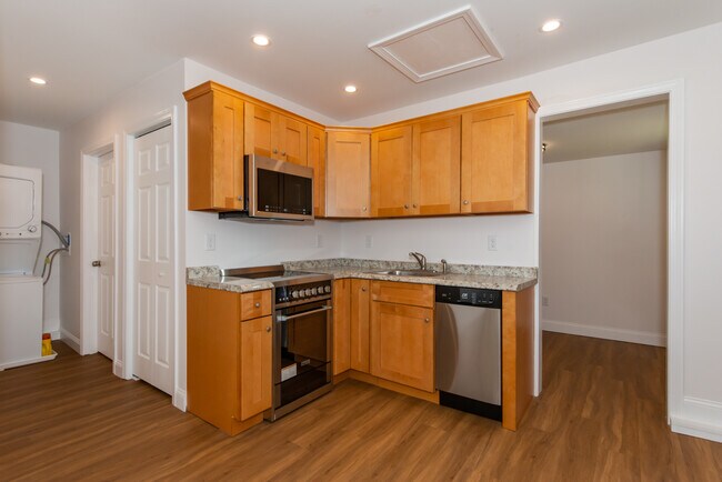 43 Main St unit 43A Main Street, North Berwick, ME 03906 - photo 6