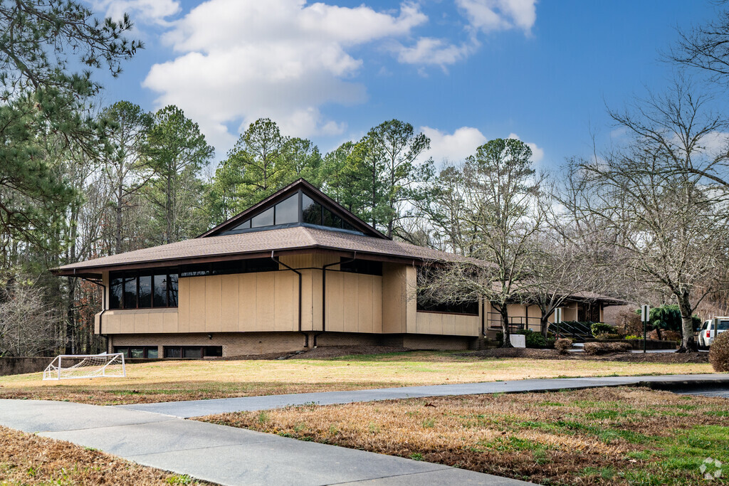 Five Oaks Seventh-Day Adventist Christian School is a private school located in Durham, NC.