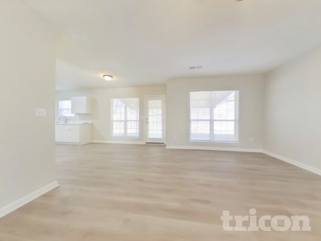 5132 Meadows Lake Dr, Powder Springs, GA 30127 - photo 4